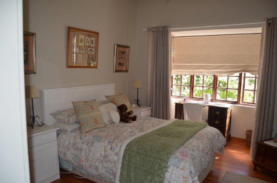 5 Bedroom Property for Sale in Waverley Free State